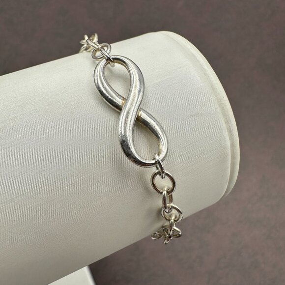 Tiffany & Co. Sterling Silver Infinity Bracelet. - Picture 2 of 15